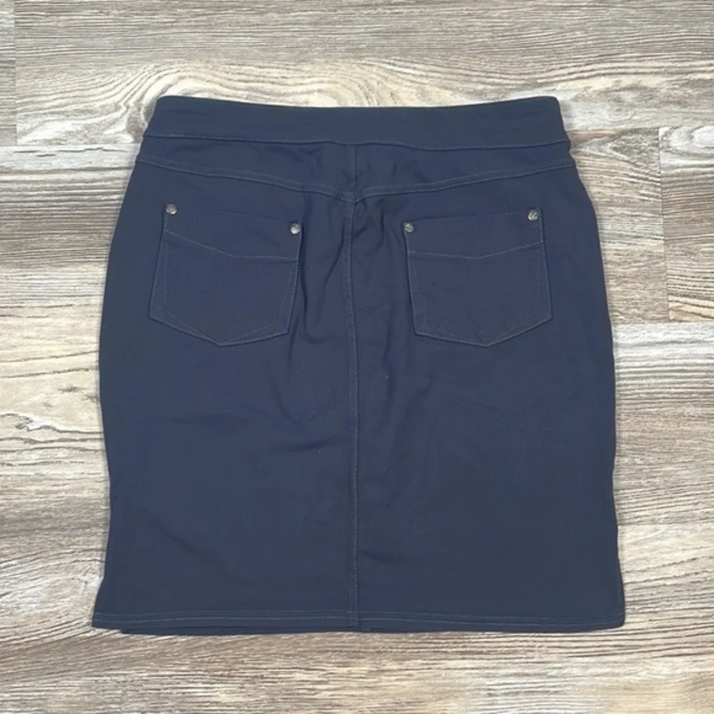 Athleta Navy Blue Stretch Skirt Knee Length Athletic Casual Womens Size S - Picture 3 of 6